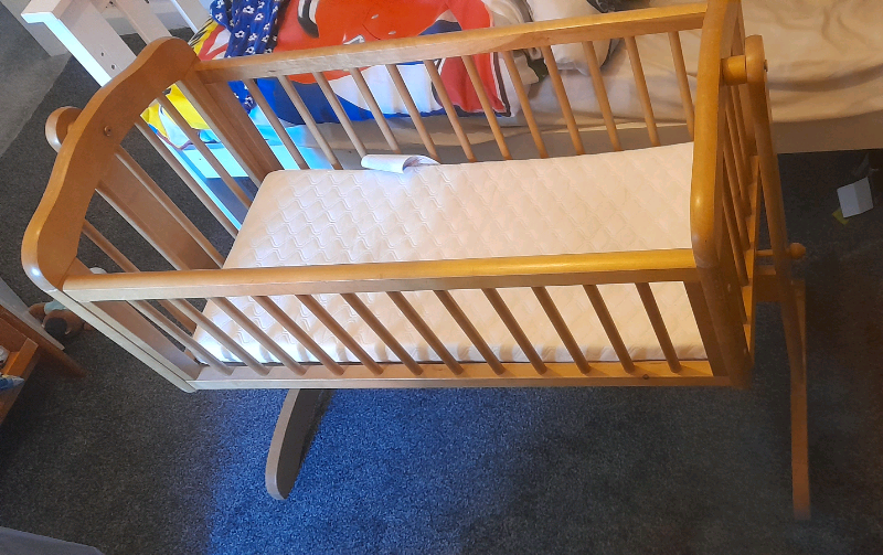 bethany swinging crib